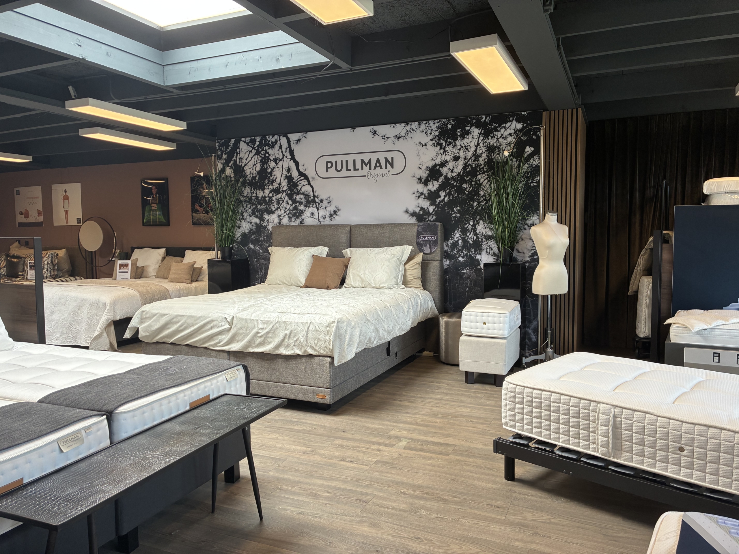 Showroom Leen van Heusden De Lier