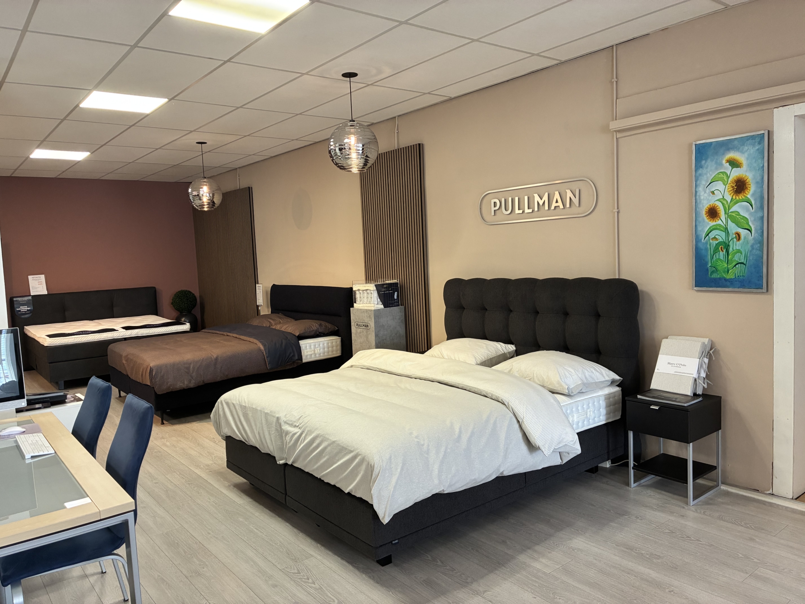 Showroom Boxspringspecialist van der Horst Waddinxveen